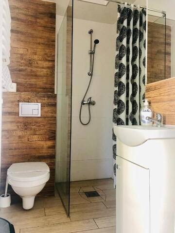 Фото номера Двухместный номер с 1 кроватью Проживание в семье Pokoje Gościnne i Apartamenty Ula г. Устроне-Морске 7