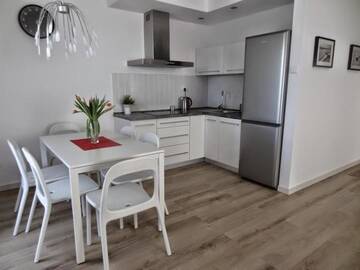 Фото номера Апартаменты с видом на бассейн Апартаменты Rezydencja Apartamenty Ostrowski г. Устроне-Морске 18